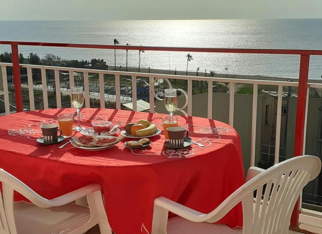 ピネダ・デ・マールTerraza Al Marアパートメント エクステリア 写真