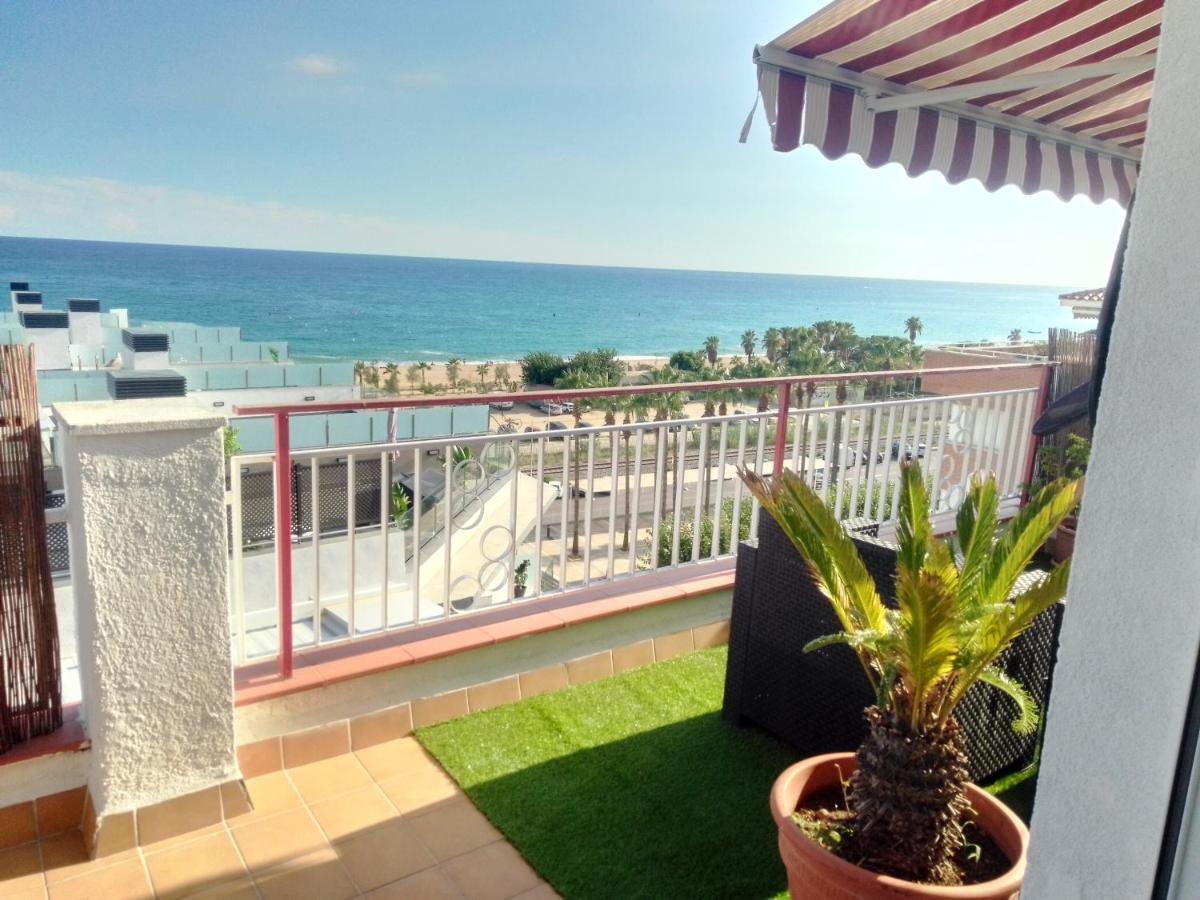 ピネダ・デ・マールTerraza Al Marアパートメント エクステリア 写真
